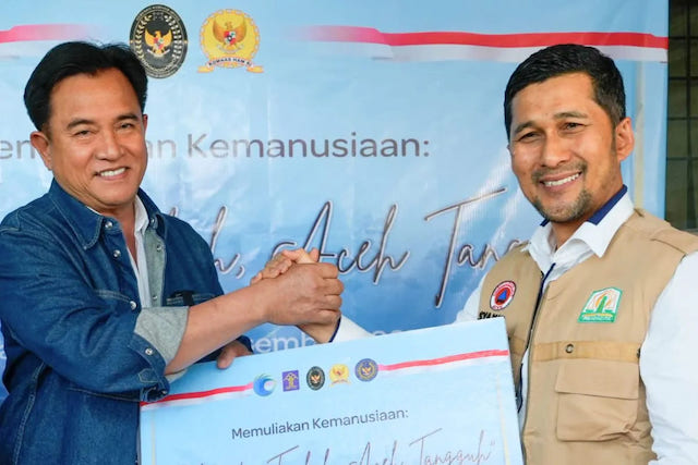 Kemenko Kumham Imipas menyalurkan bantuan untuk korban bencana di Sumatra. Yusril ajak perkuat kemanusiaan dan sinergi pusat-daerah. Foto: infopublik.id