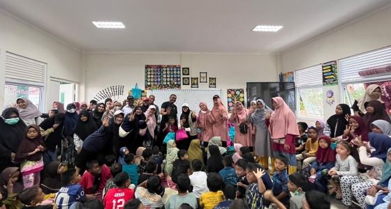 DWP Kemenag Aceh Besar gelar trauma healing bagi siswa MIN 4 Pidie Jaya terdampak banjir untuk pulihkan kondisi psikologis anak. foto: Dok Kemenag