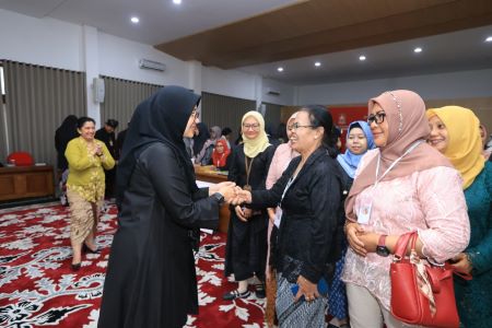 Rembug Perempuan Banyuwangi serap aspirasi untuk kebijakan 2027, fokus pada pemberdayaan, literasi digital, dan ekonomi perempuan. foto: Istimewa
